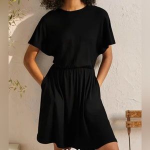 Boden Flutter knit sleeve jersey dress Ladies size 4R 4 regular Black